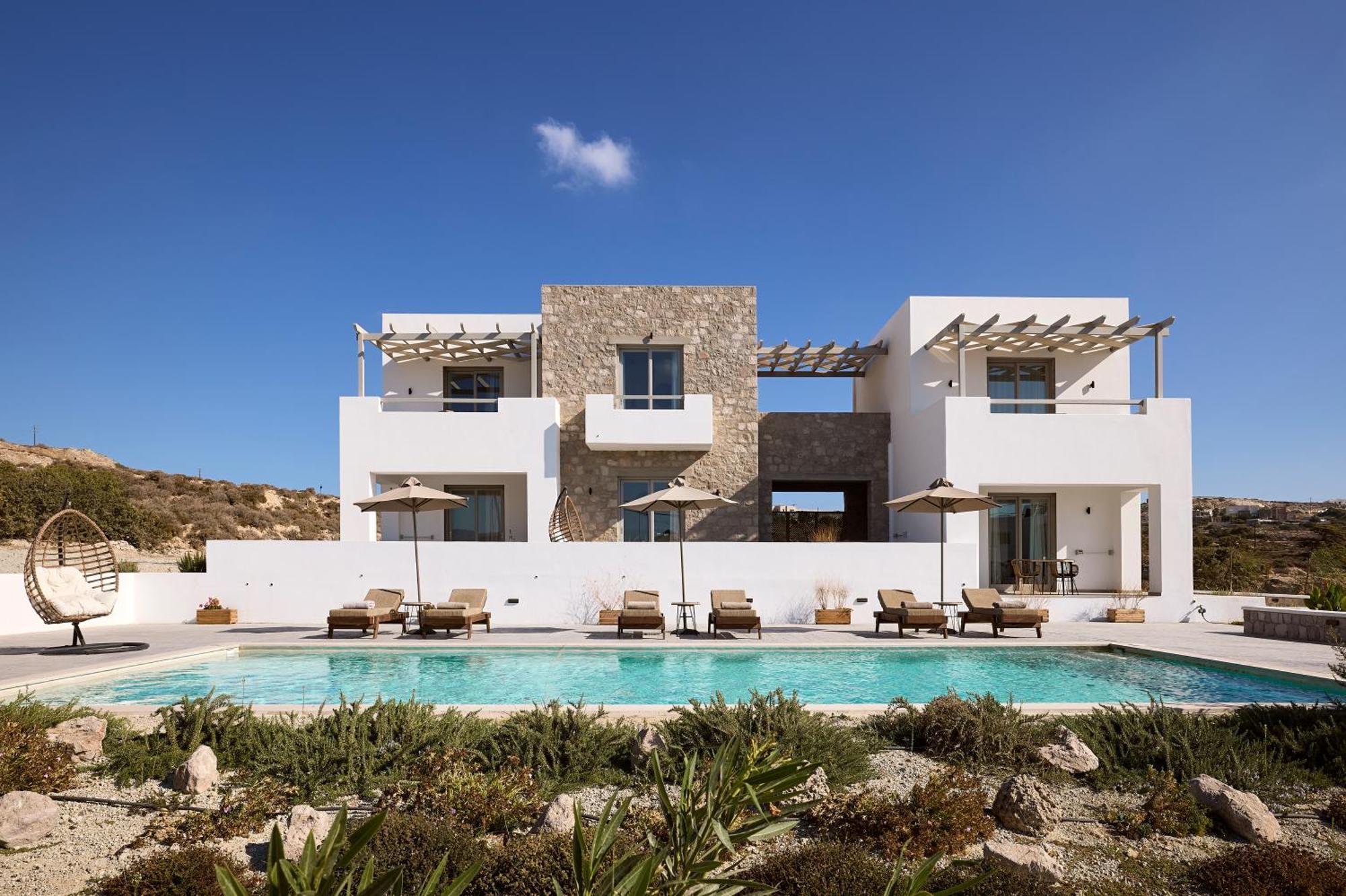 Kedros Milos Suites Адамас Экстерьер фото