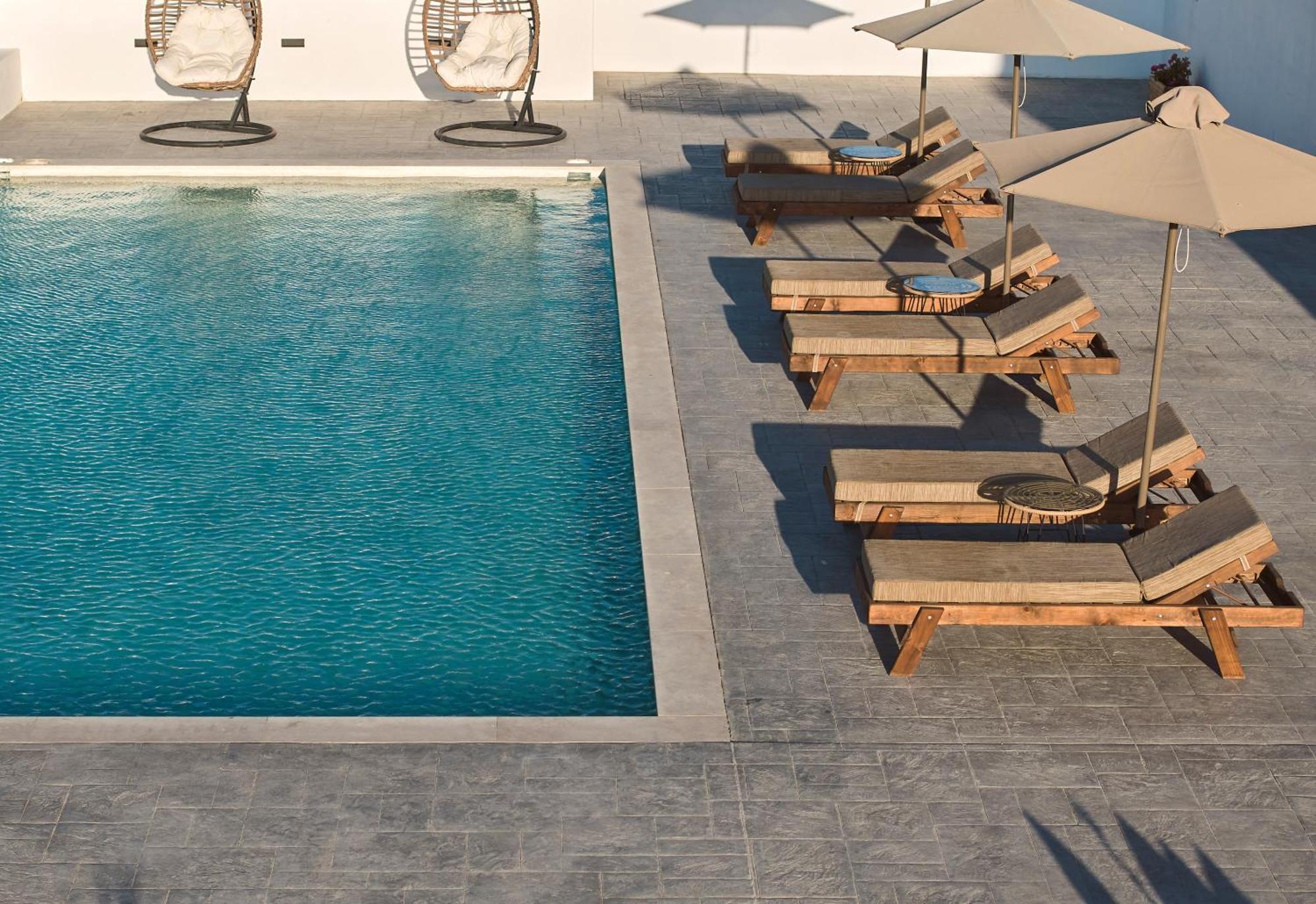 Kedros Milos Suites Адамас Экстерьер фото