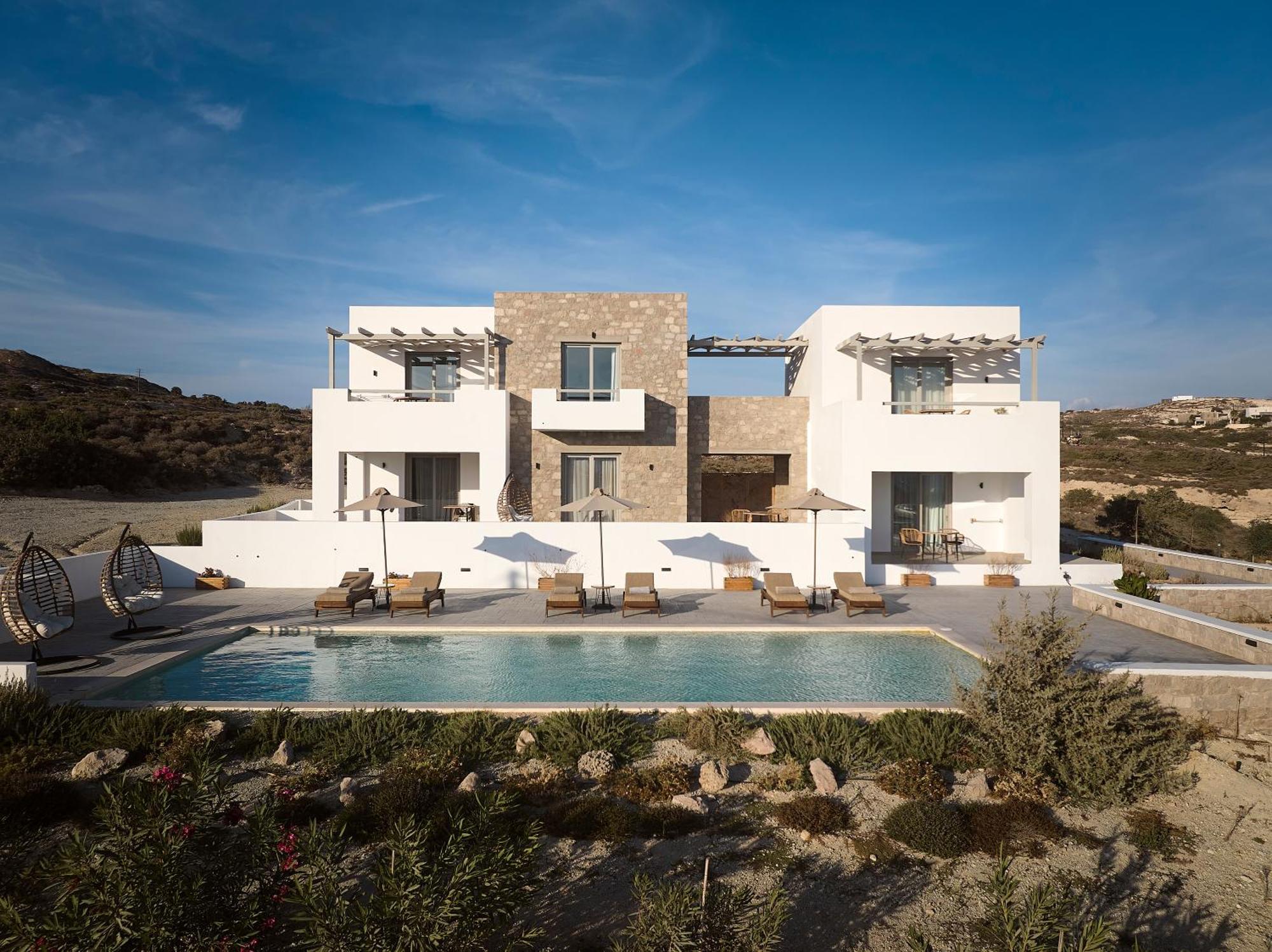 Kedros Milos Suites Адамас Экстерьер фото