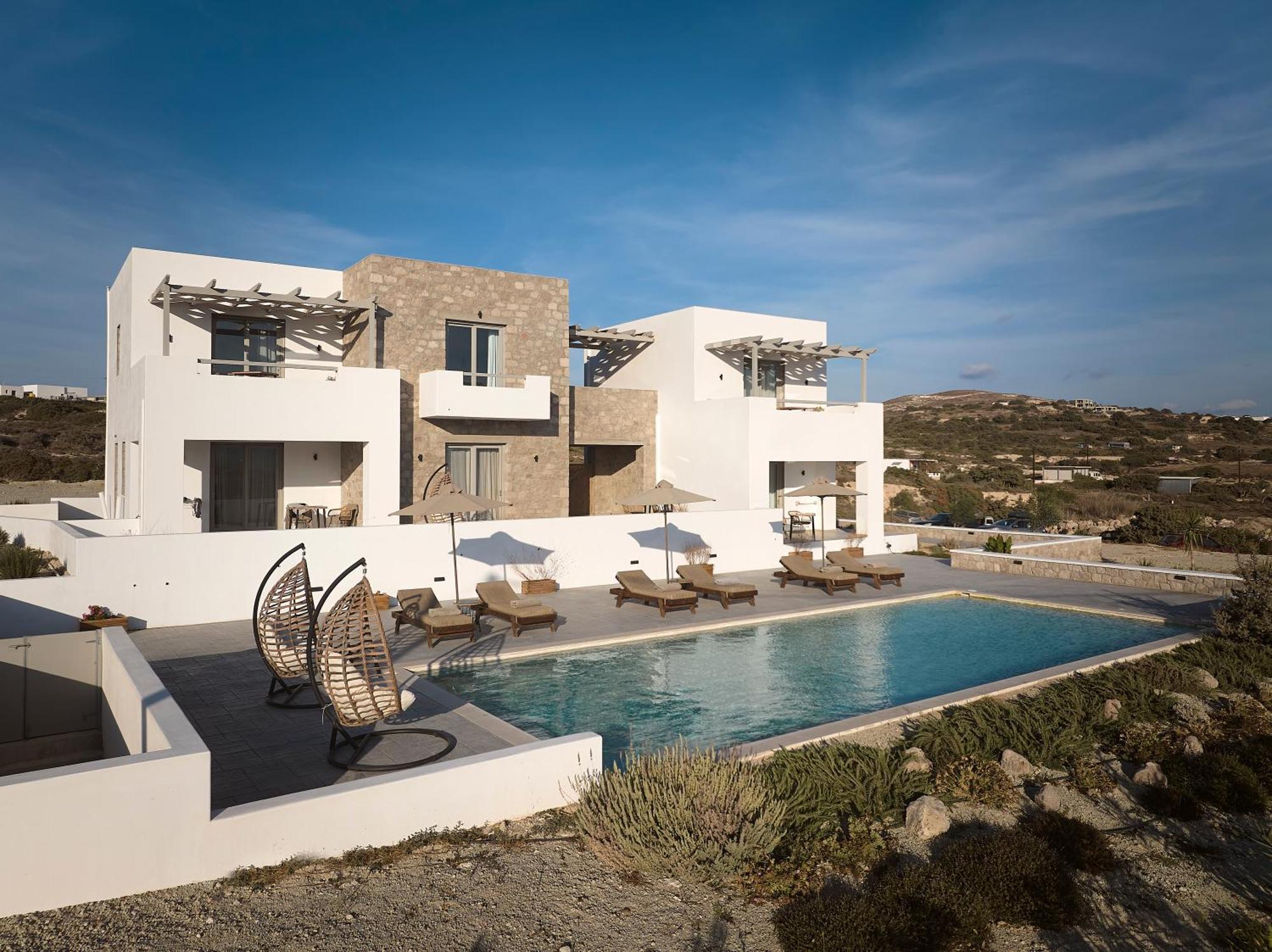 Kedros Milos Suites Адамас Экстерьер фото