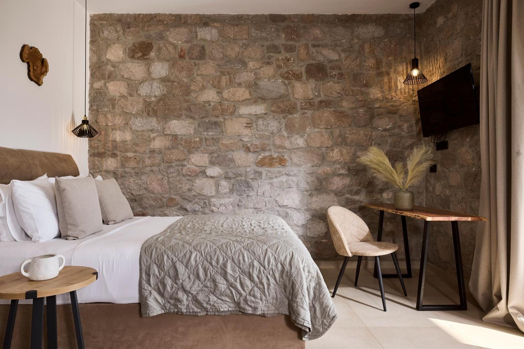 Kedros Milos Suites Адамас Экстерьер фото