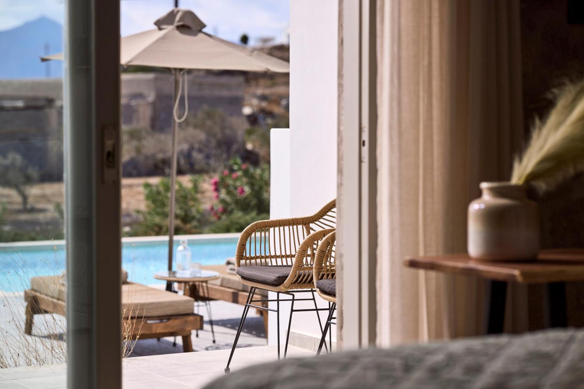 Kedros Milos Suites Адамас Номер фото