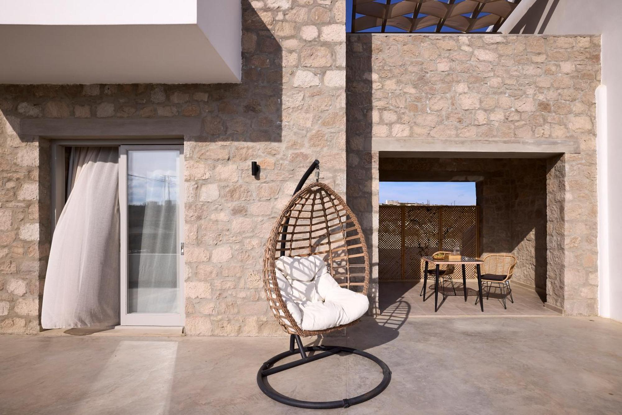 Kedros Milos Suites Адамас Экстерьер фото